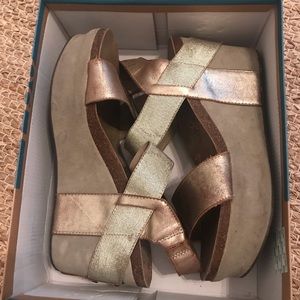 Gold OTBT wedges